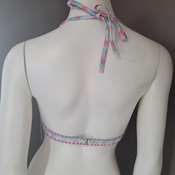 Shade & Shore Front Twist Bandeau Bikini Top - Picture 4 of 7